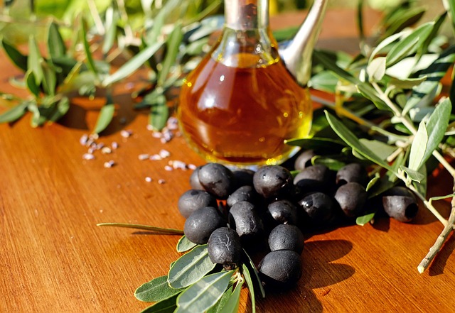 olives-1596631_640